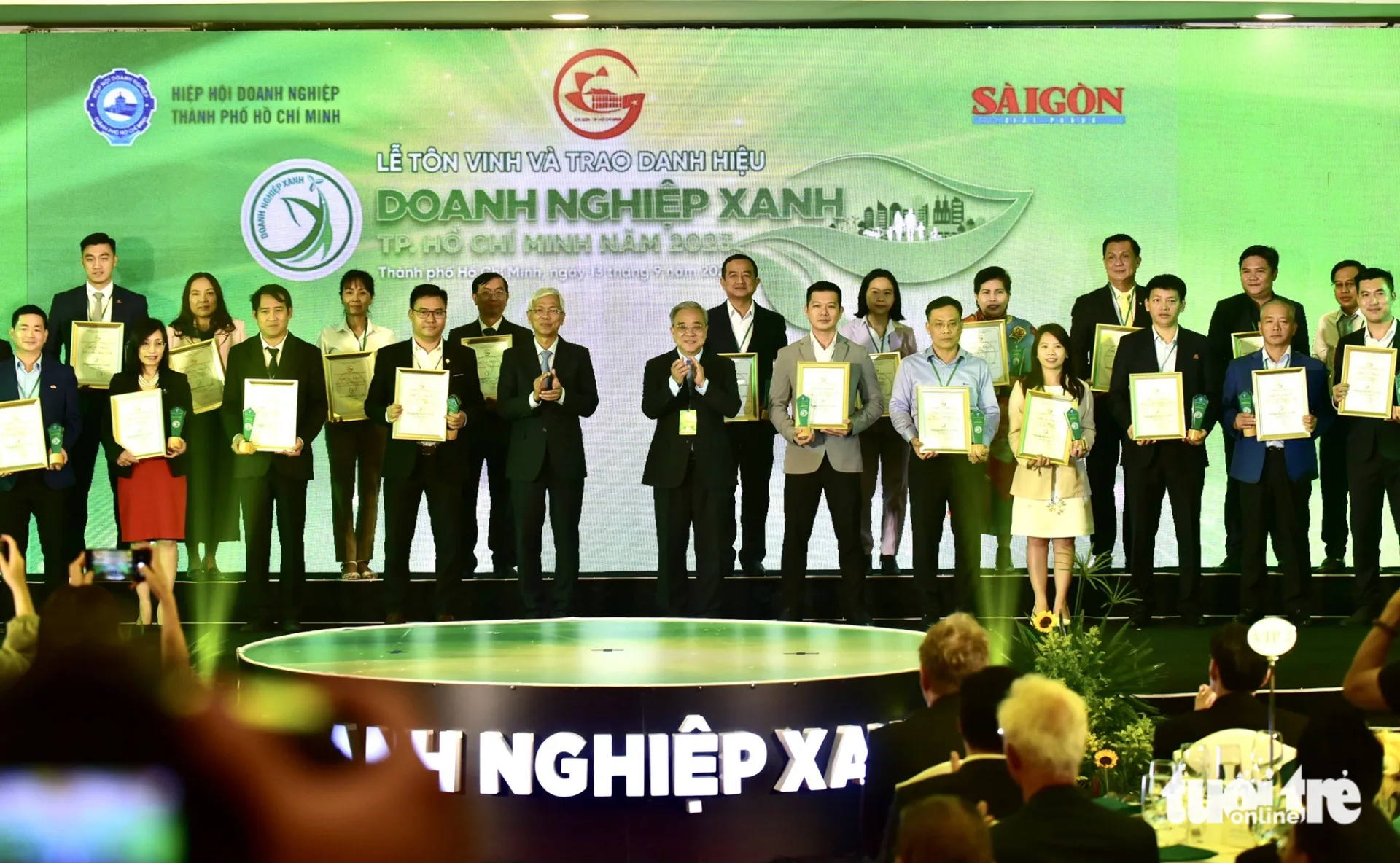 VAFACO VINH DỰ ĐƯỢC HIỆP HỘI DOANH NGHIỆP (HUBA) TRAO DANH HIỆU “DOANH NGHIỆP XANH TP.HCM” LẦN THỨ 1